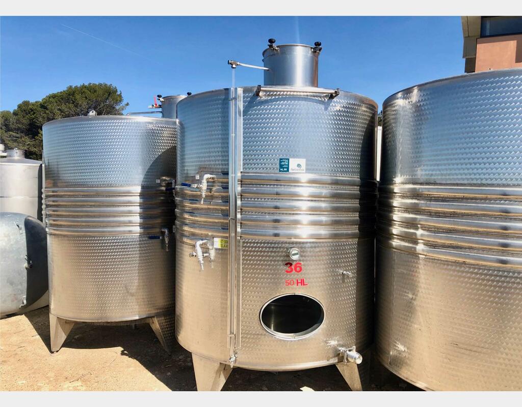 Cuve inox - Sur pieds 50 HL (5 000 litres) LACOINOX
