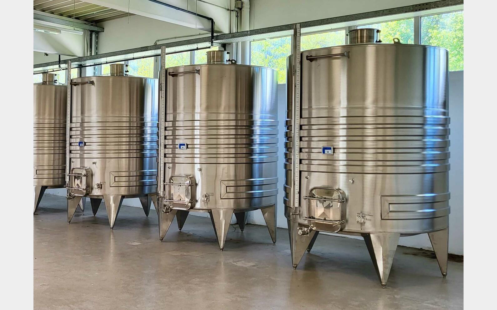 304 ss tank - Coil circuit 81.17 HL (8 117 Litres) ARSILAC
