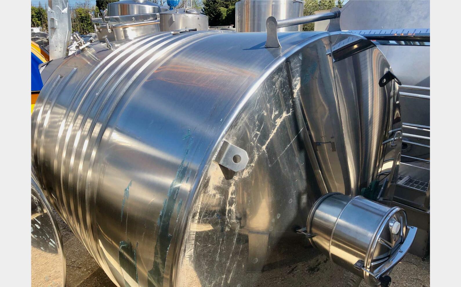 304 ss tank - Coil circuit 81.17 HL (8 117 Litres) ARSILAC