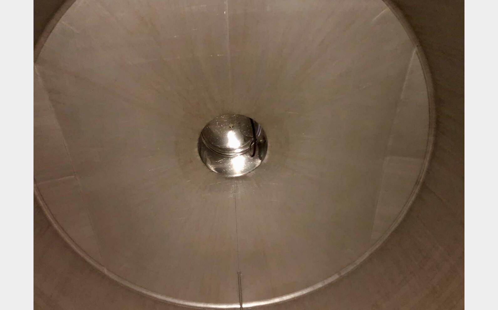 304 stainless steel tank 315 HL (31,500 litres) ETA