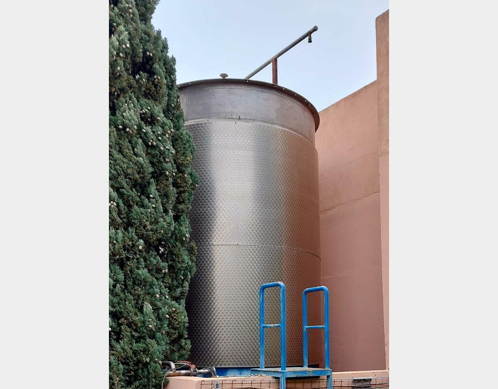 Stainless steel tank - Cylindrical - Vertical