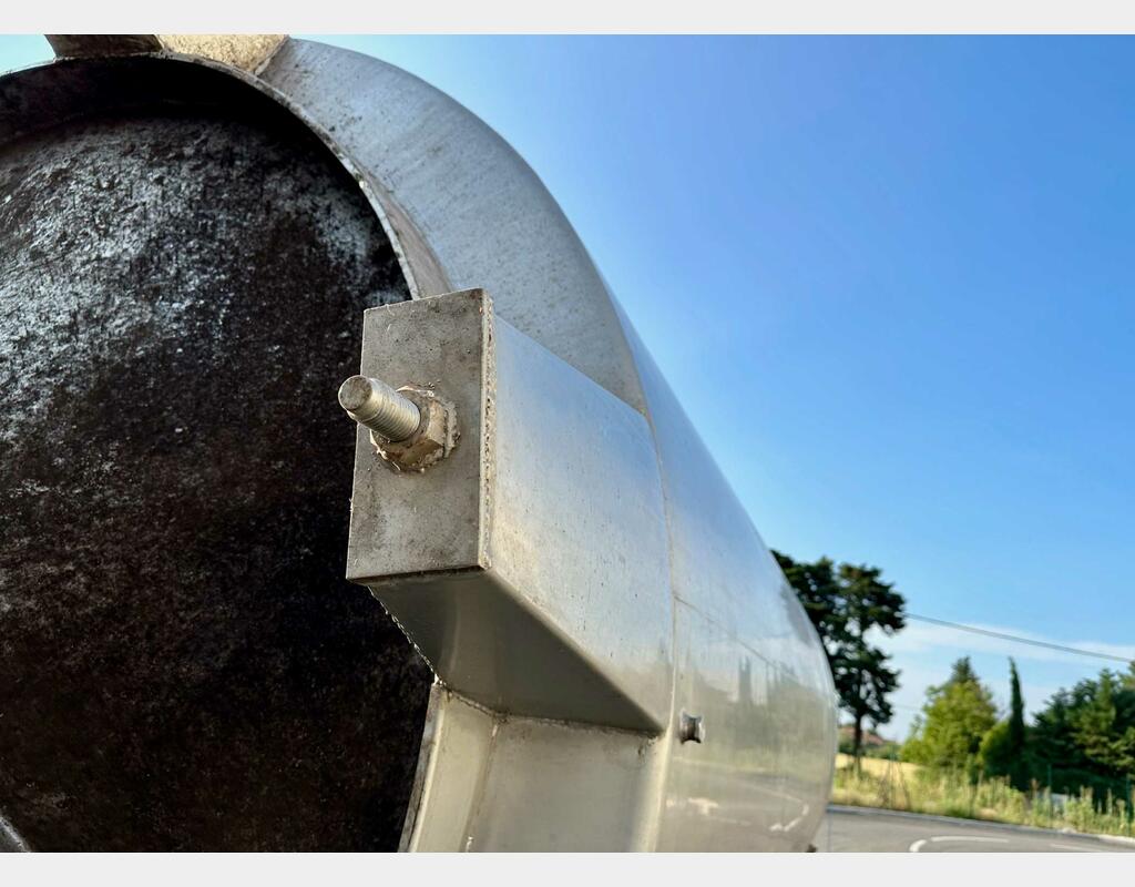 Stainless steel tank