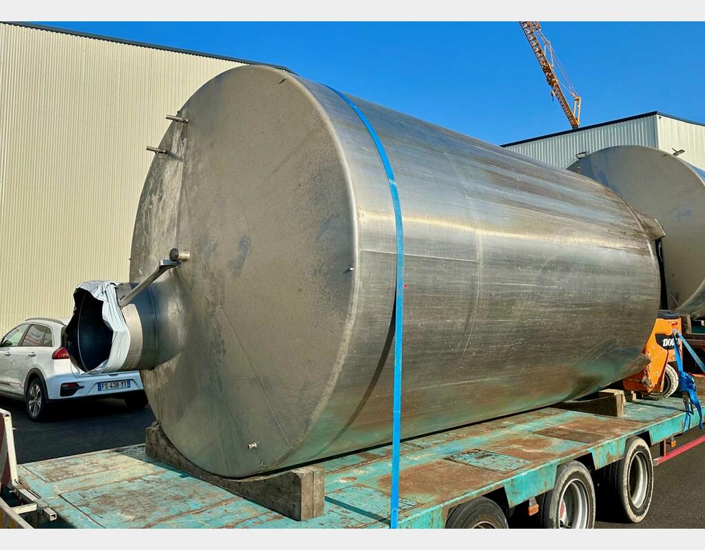Stainless steel tank