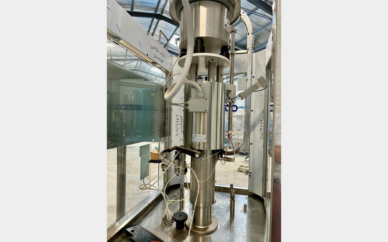 Boucheuse - Bouchon "T" 2500 Bt/h ALFATEK