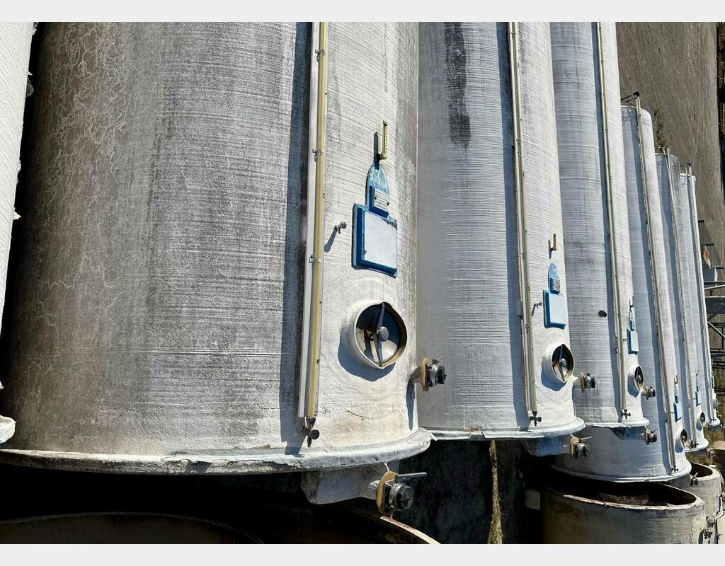 Fiberglass tank - Cylindrical - Vertical