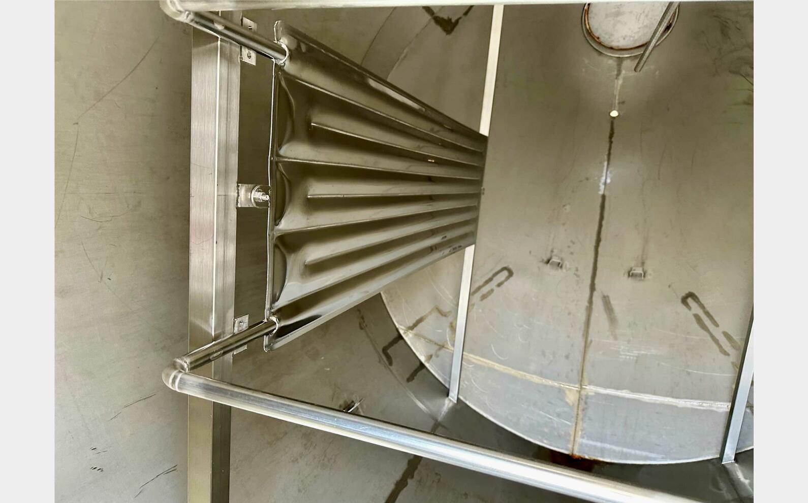 Cuve inox - Autovidante 120 HL (12.000 litres) BSA