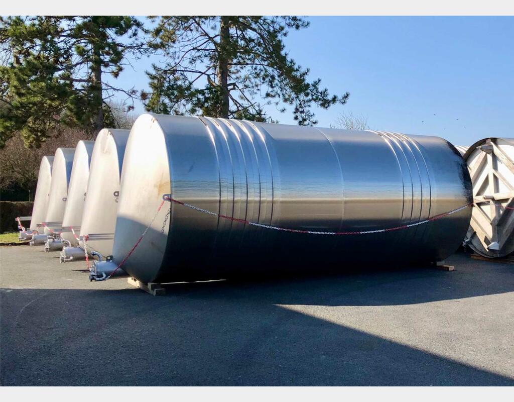 Cuve inox 316L 377.50 HL (37 750 litres) PIERRE GUERIN