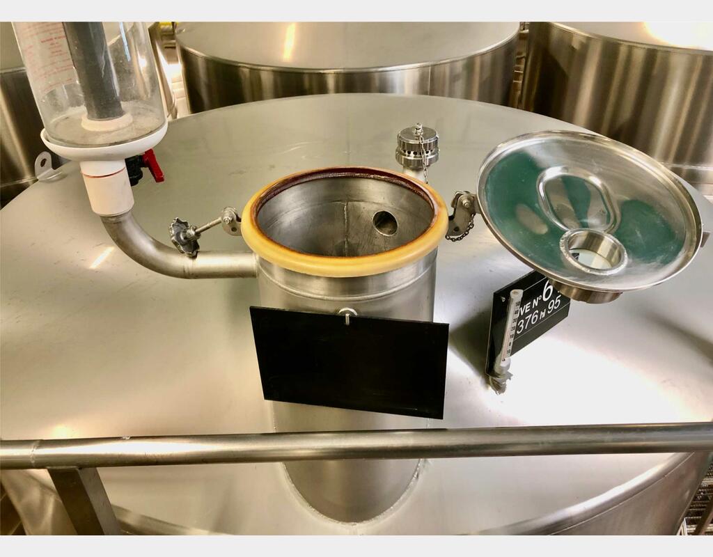 Cuve inox 316L - Fd incliné - Sur pieds - Vinification - 03/23-81
