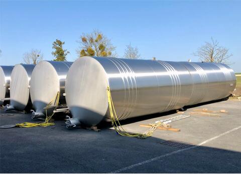 Cuve inox 316L - Fond inclin&eacute; 377.50 HL (37 750 litres) PIERRE GUERIN