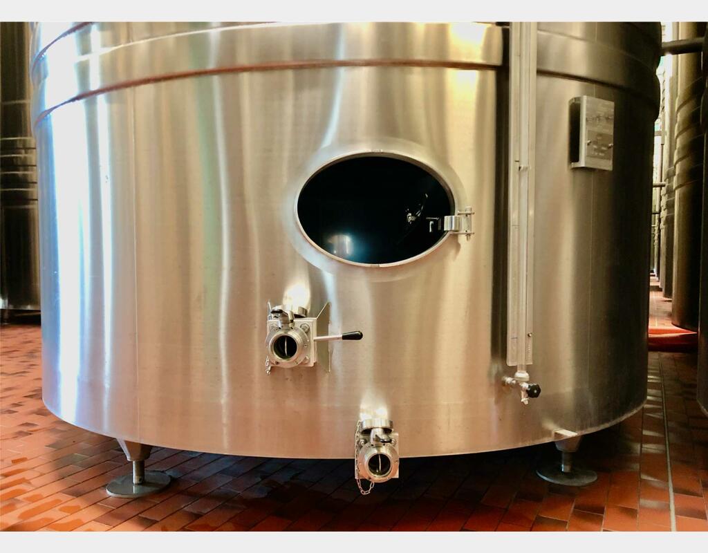 Cuve inox 316L - Fd incliné - Sur pieds - Vinification - 03/23-81
