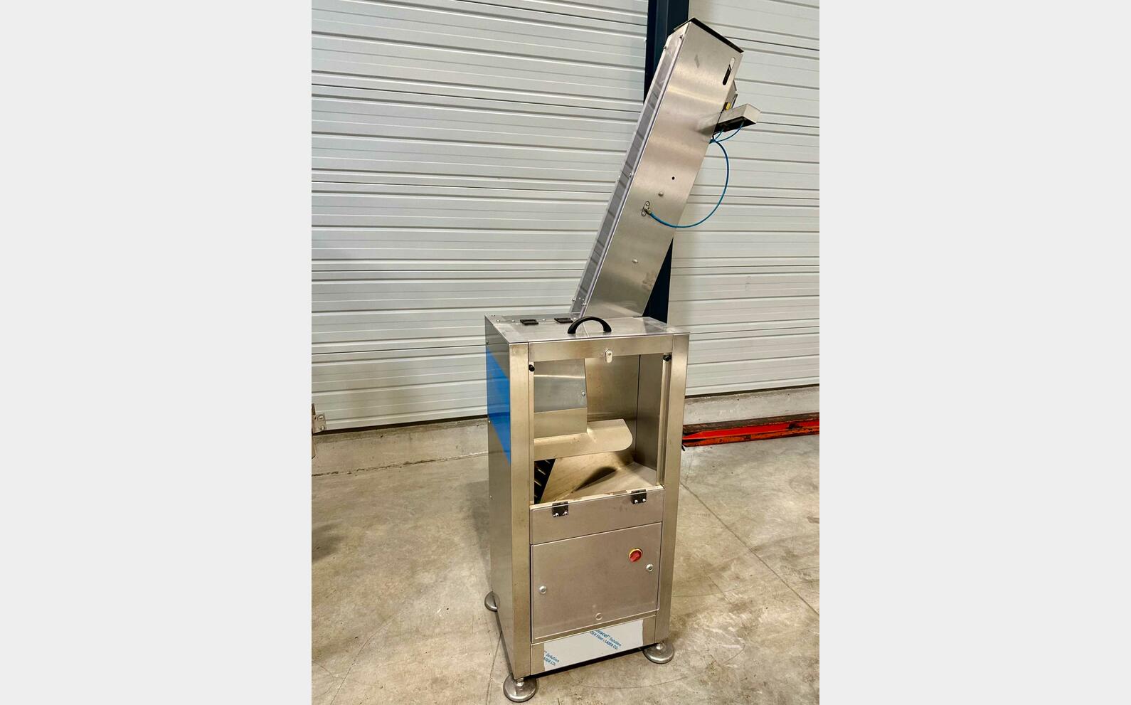 Screw cap dispenser With crimping ALBAGNAC