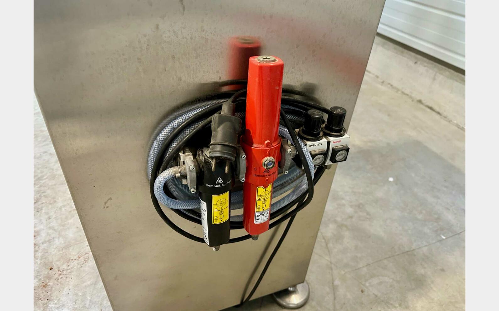 Screw cap dispenser With crimping ALBAGNAC