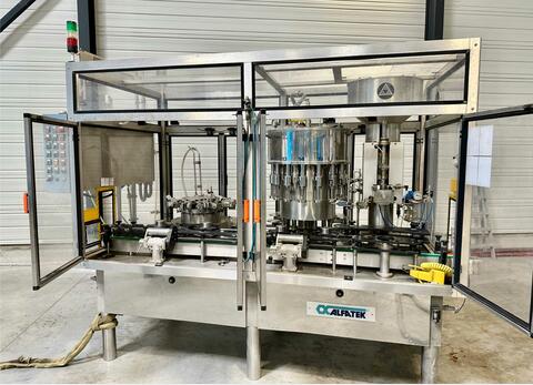 MONOBLOC - Rinsing / Pulling / Capping 3 000 Bt/h ALFATECK