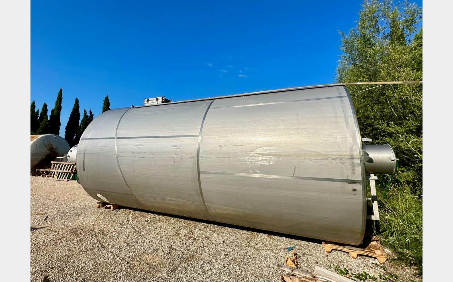 304 stainless steel tank 460 HL (46 000 litres) RURALINOX