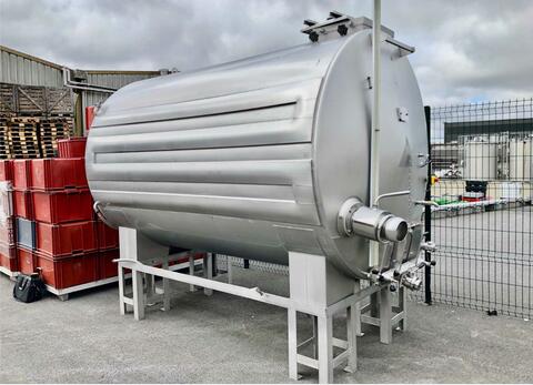 Horizontal stainless steel tank - Thermo-regulated self-draining