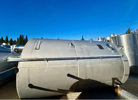 Stainless steel storage tank - On feet