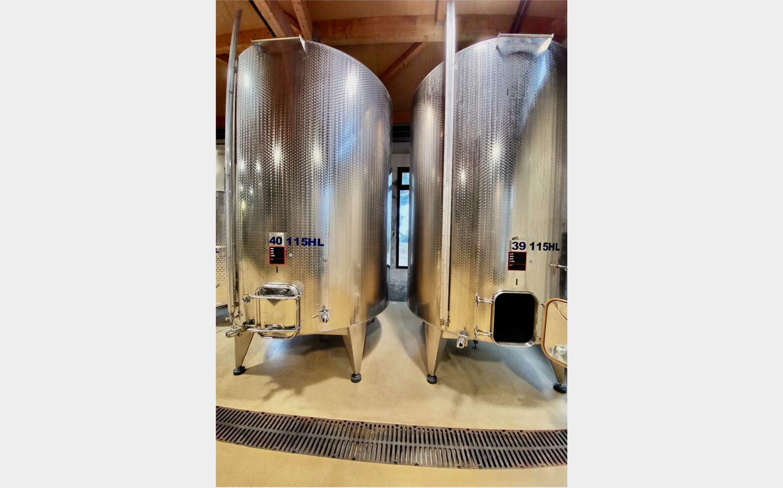 Stainless steel tank - Flat bottom 115 HL (11 500 litres)