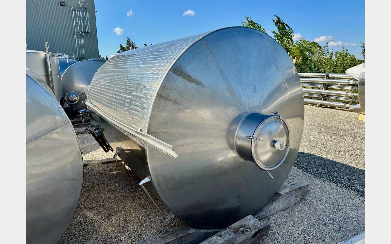 Stainless steel tank - Flat bottom 115 HL (11 500 litres)
