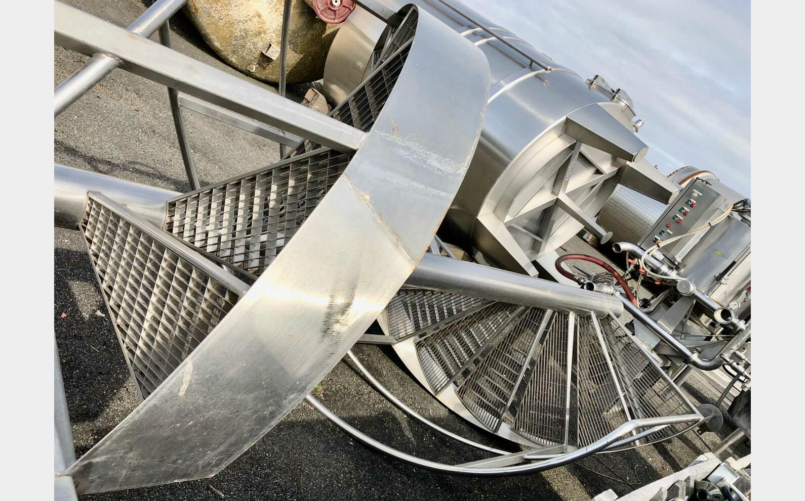 Stainless steel spiral stairs 4,4 M (4 400 millimeters)
