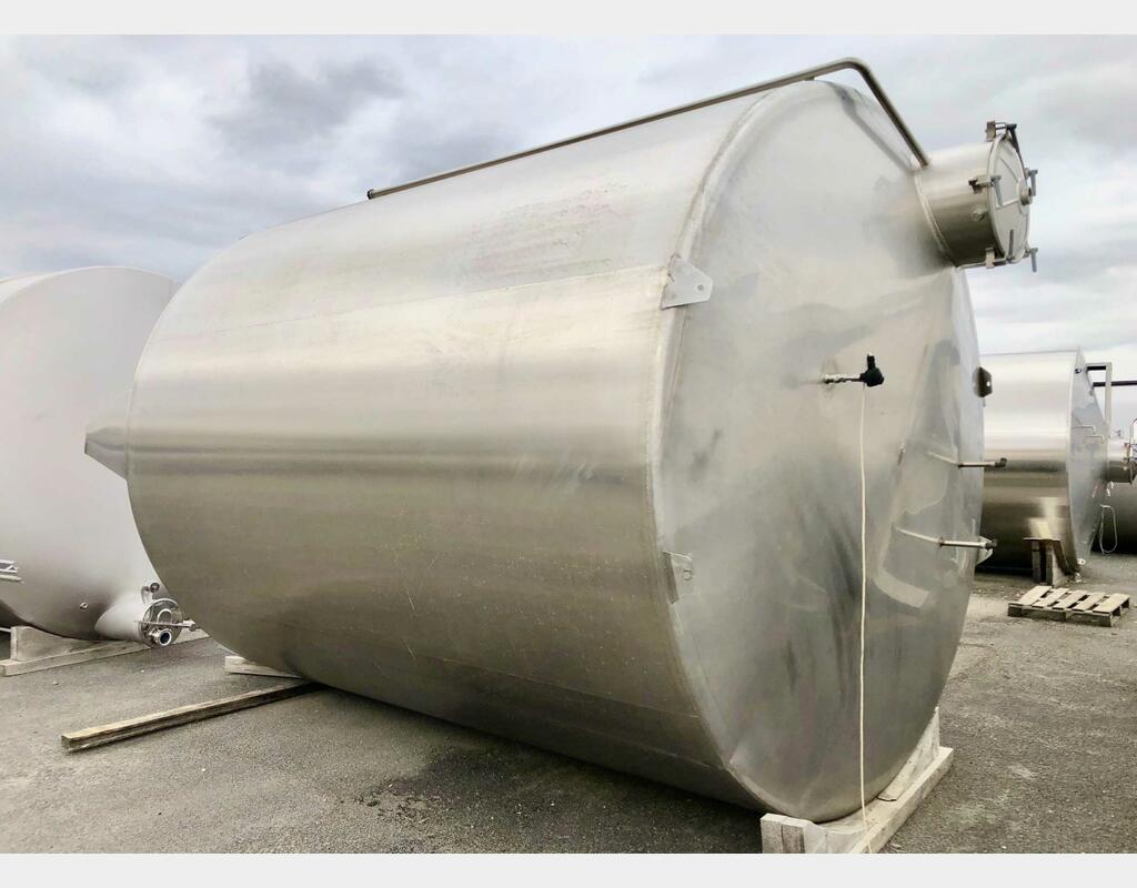 Stainless steel tank 304L - Internal flag 250 HL (25 000 litres) STAI