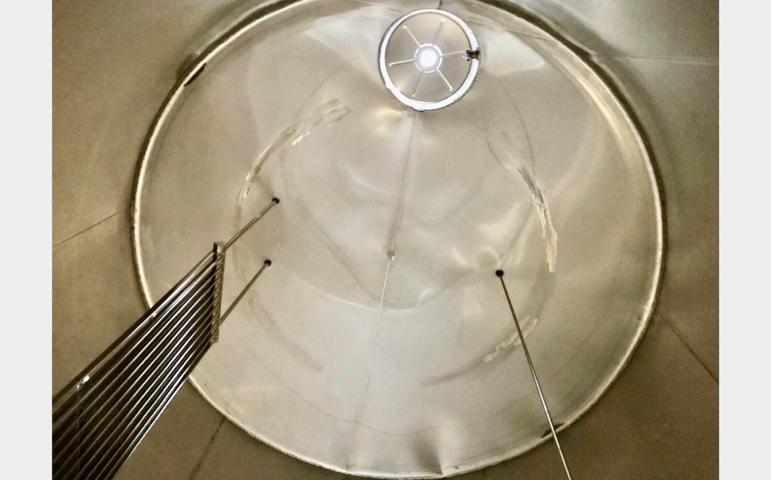 Stainless steel tank 304L - Internal flag 250 HL (25 000 litres) STAI
