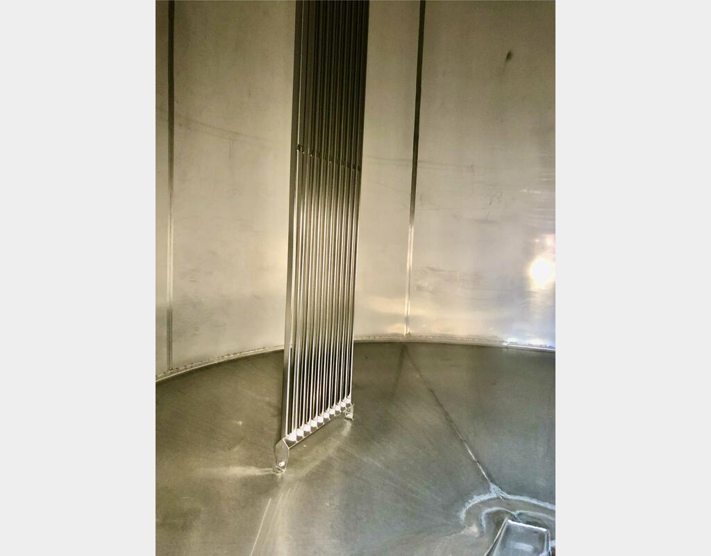 304L stainless steel tank - On feet  - Interior flag