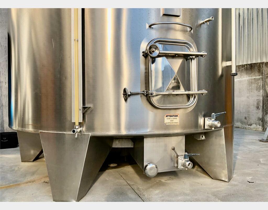 304L stainless steel tank - On feet  - Interior flag