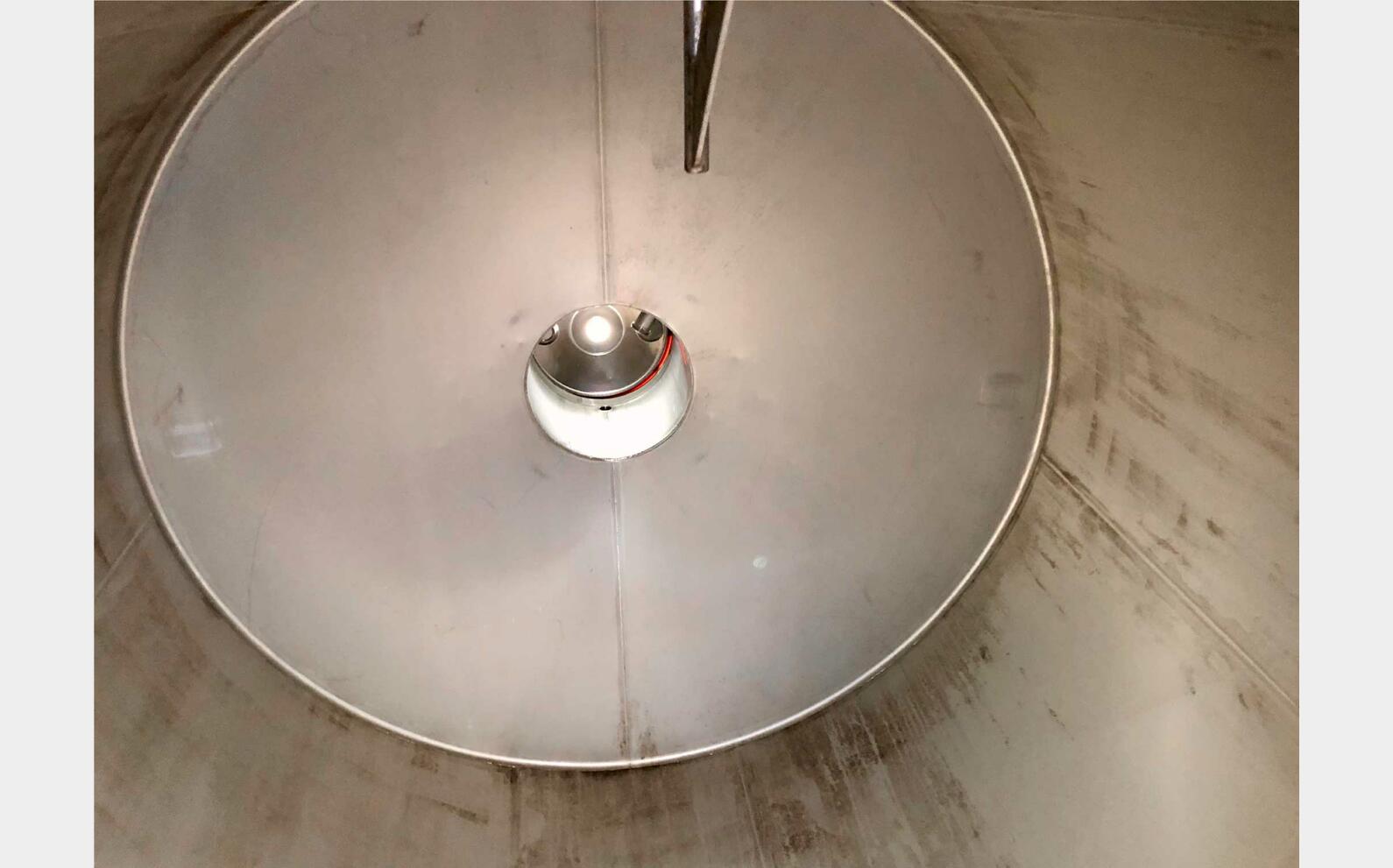 Cuve inox 304 fond plat 165 HL (16500 litres) CHALVIGNAC