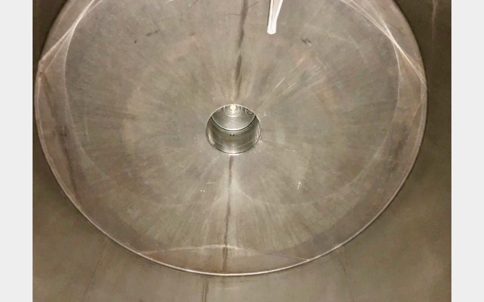 Cuve inox 304 fod plat 250 HL (25 000 litres) CHALVIGNAC