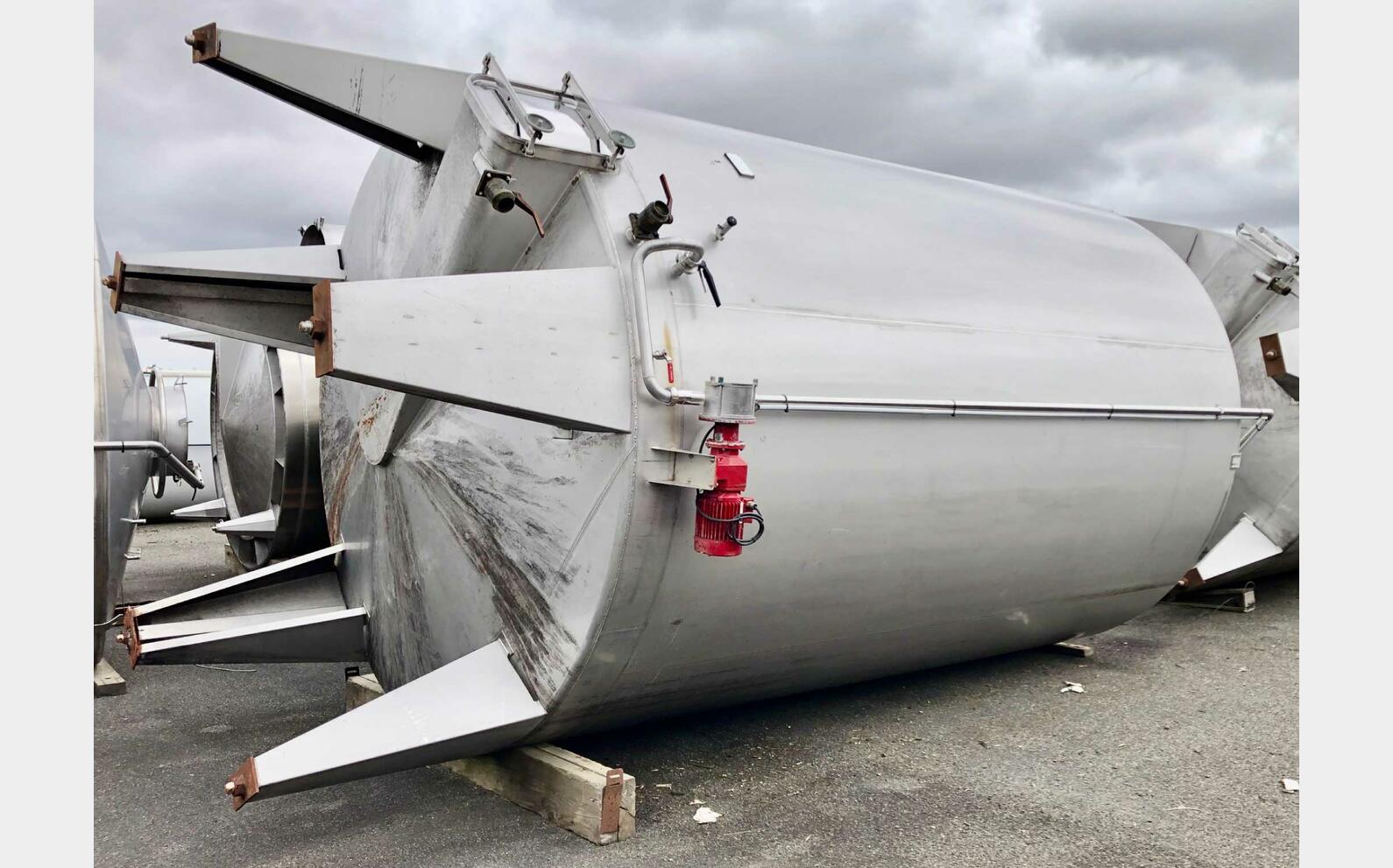Cuve inox 304 - Vinification 300 HL (30 000 litres) CARTIER