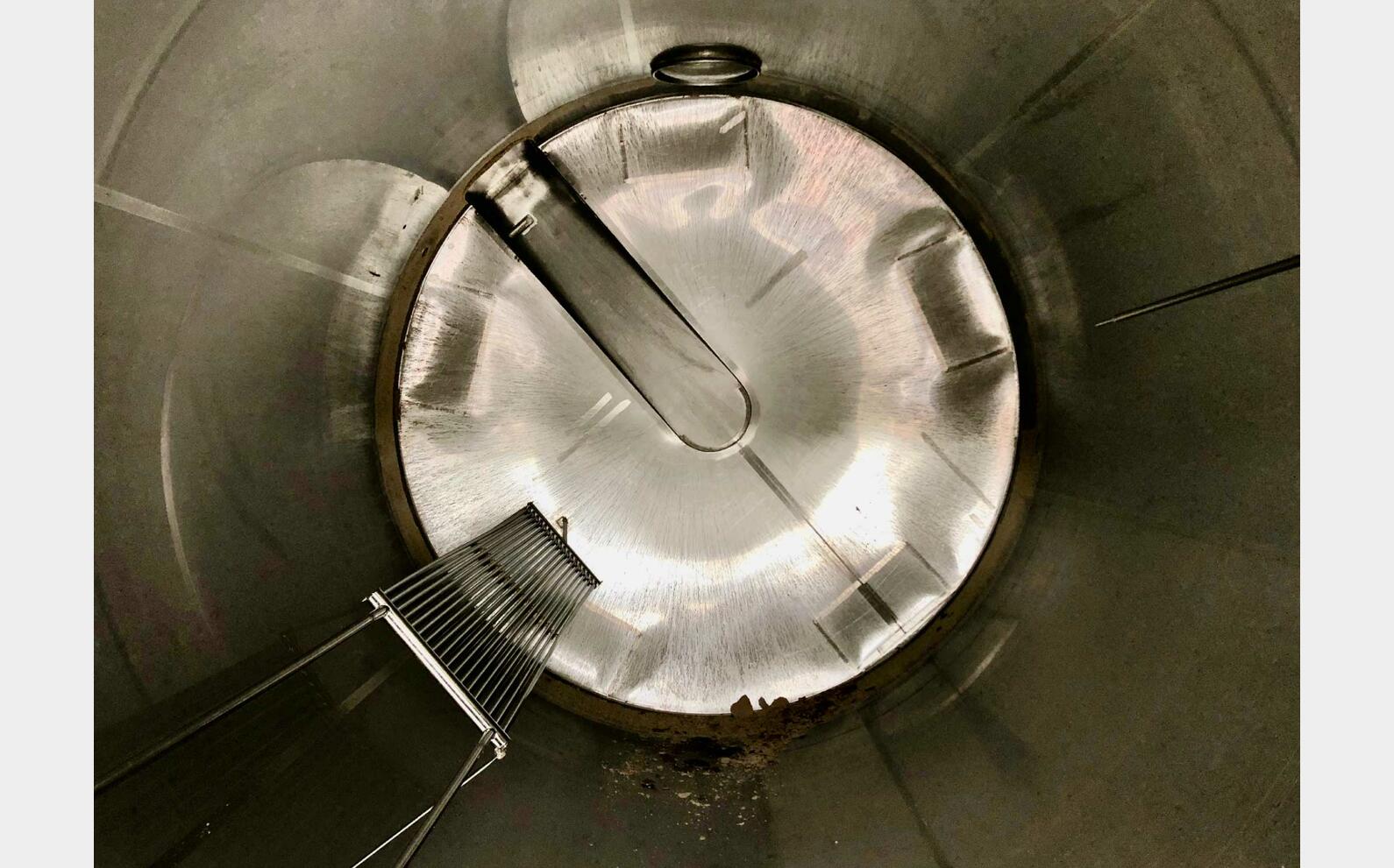 Stainless steel tank on legs 300 HL (30 000 litres) GUERIN