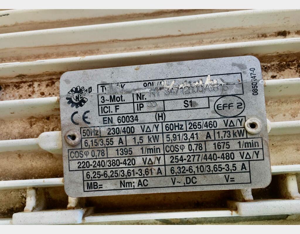 Cuve agitée en acier inoxydable - Avec circuit coquillé sur pieds