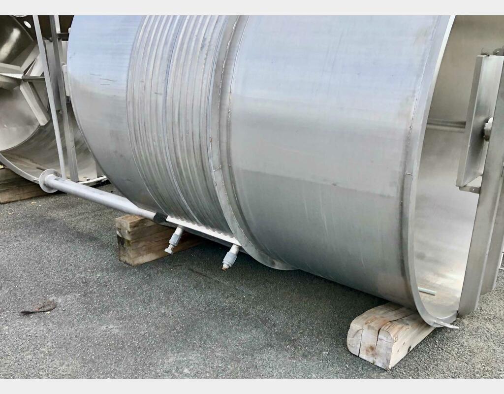 Stainless steel mixing tank - With shell circuit on feet