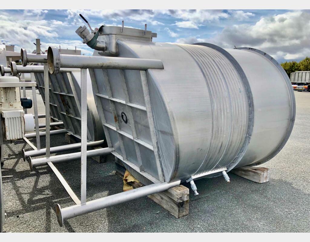 Stainless steel mixing tank - With shell circuit on feet