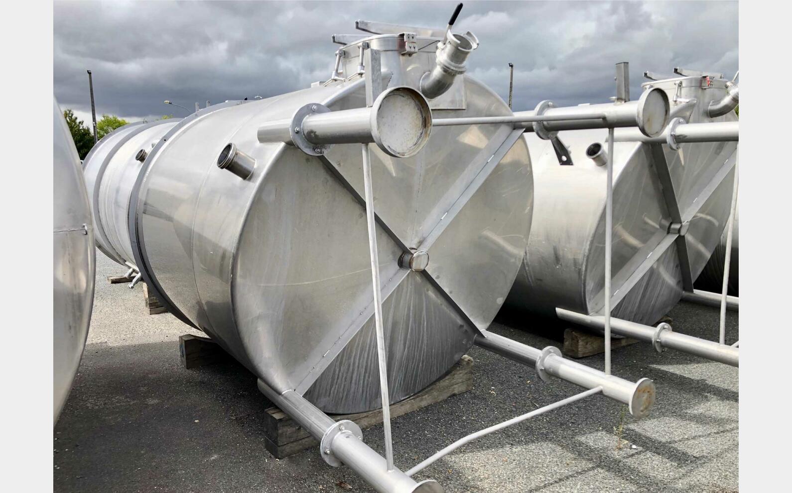 Cuve inox - Agit&eacute;e 60 HL (6 000 litres)