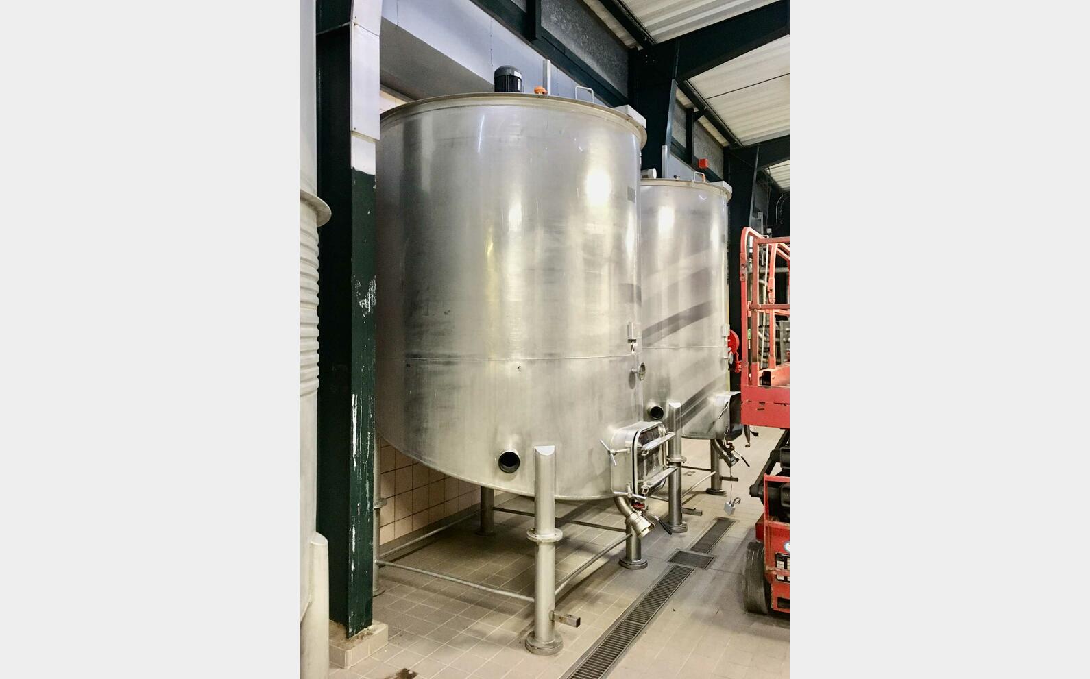 Cuve inox - Agit&eacute;e 60 HL (6 000 litres)