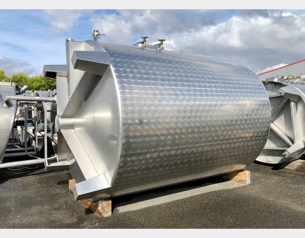 Stainless steel tank on legs - Storage