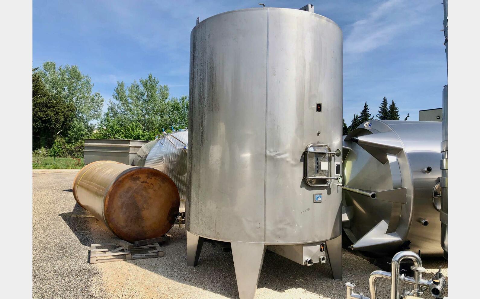 Stainless steel tank - On legs 150 HL (15 000 litres) LEJEUNE
