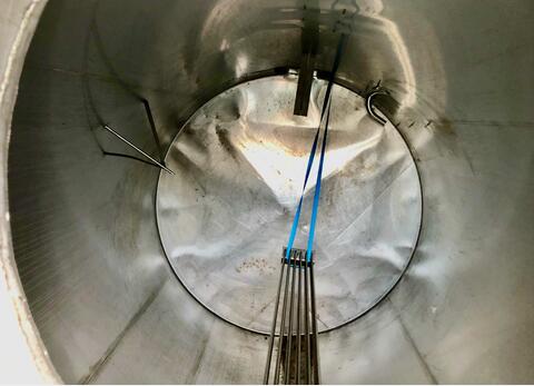 Stainless steel tank - On legs 106 HL (10 600 litres)