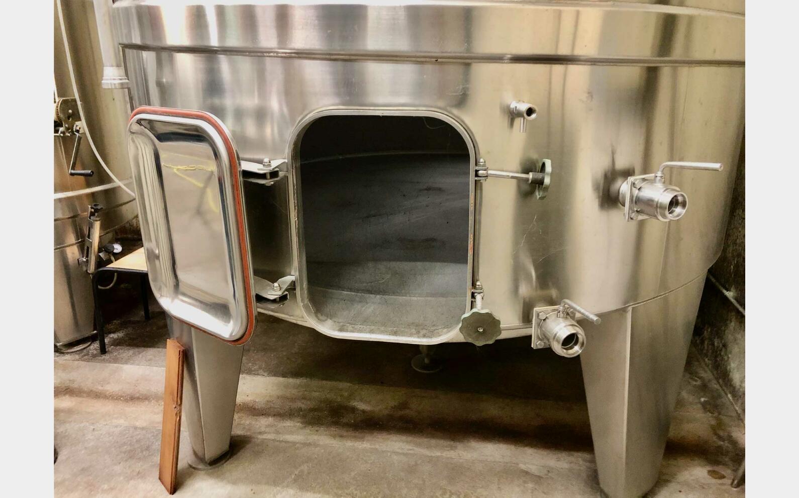 Stainless steel tank - Closed 110 HL (11 000 litres) CTM