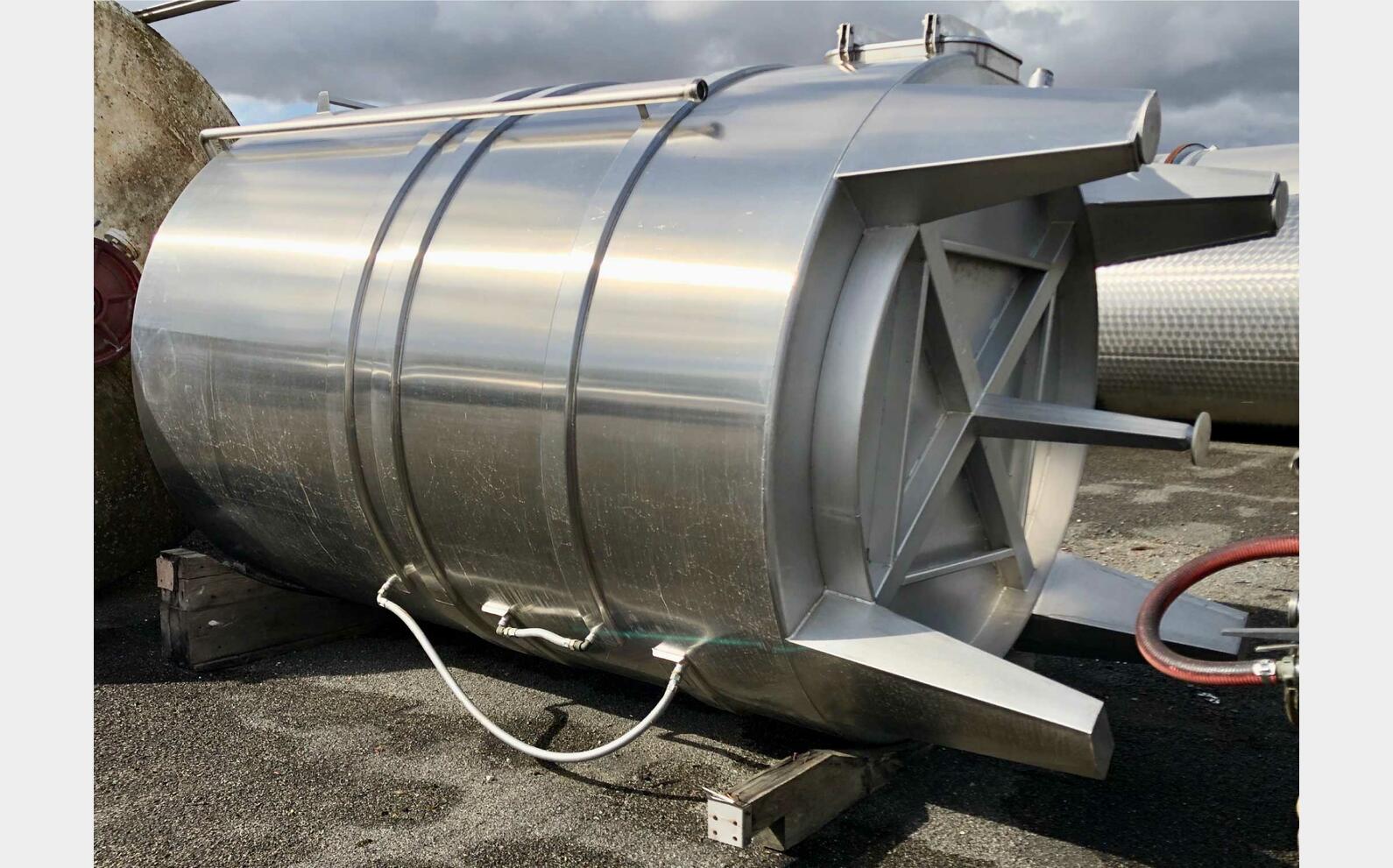Cuve inox 304 thermor&eacute;gul&eacute;e 110 HL (11 000 litres) CTM