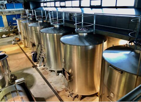 Cuve inox 304 - Fond plat 210 HL (21 100 litres)