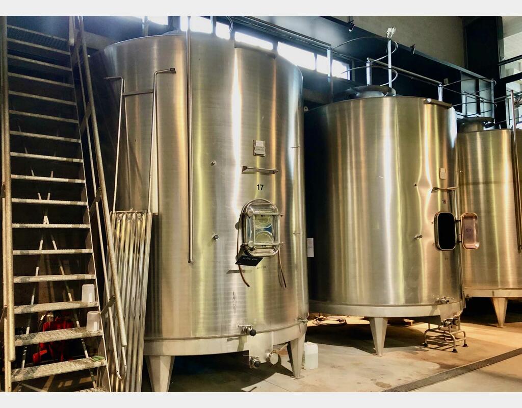 Cuve inox 304 - Fond plat 210 HL (21 100 litres)