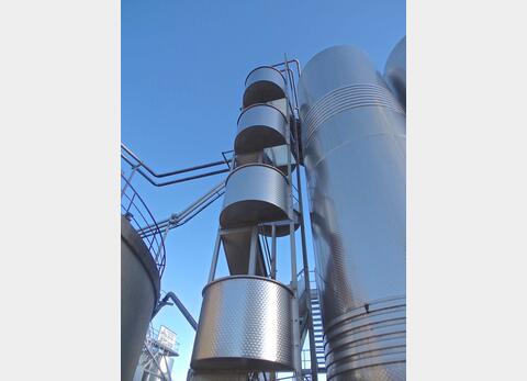 Escalier et passerellles Tuyauterie alimentation eau glycol&eacute; avec vannes pneumatique DN 150