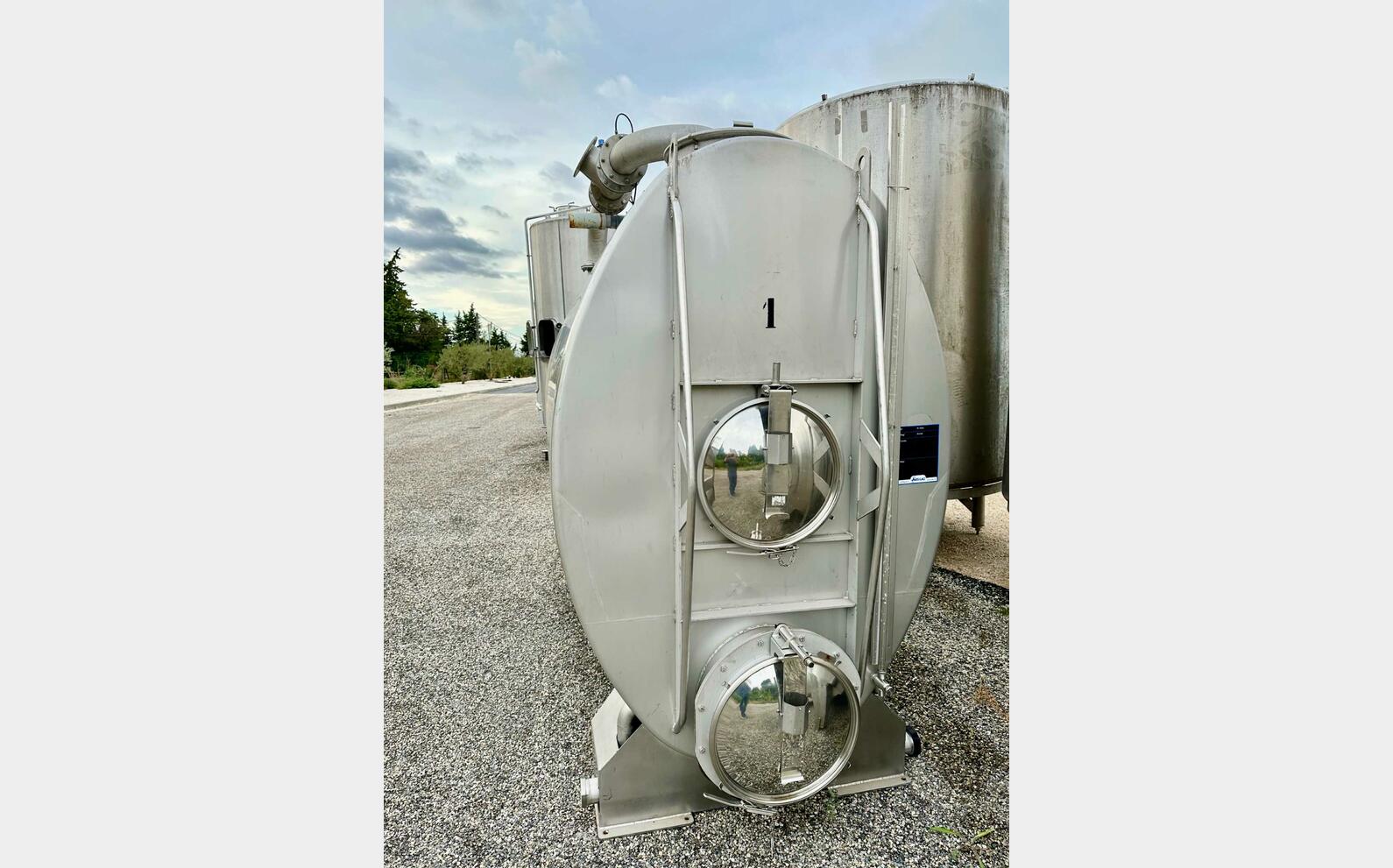 Stainless steel tank - ELITE 100 100 HL (10 000 litres) PERA