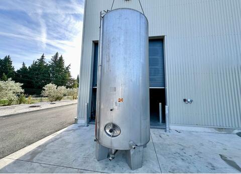 Ss tank - On legs 80 HL (8 000 litres)