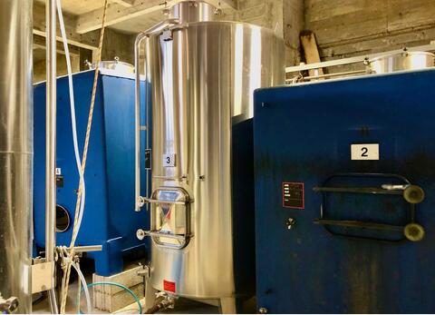 Ss tank - On legs 50 HL (5,000 litres)