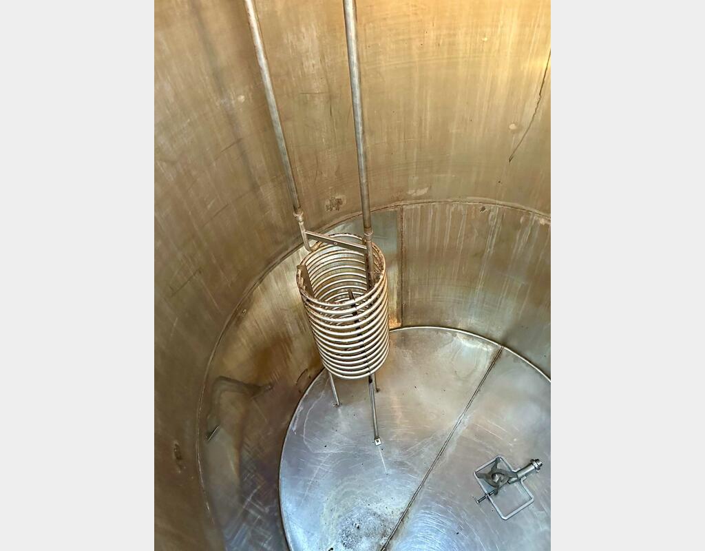 Stainless steel tank - With coil - Storage