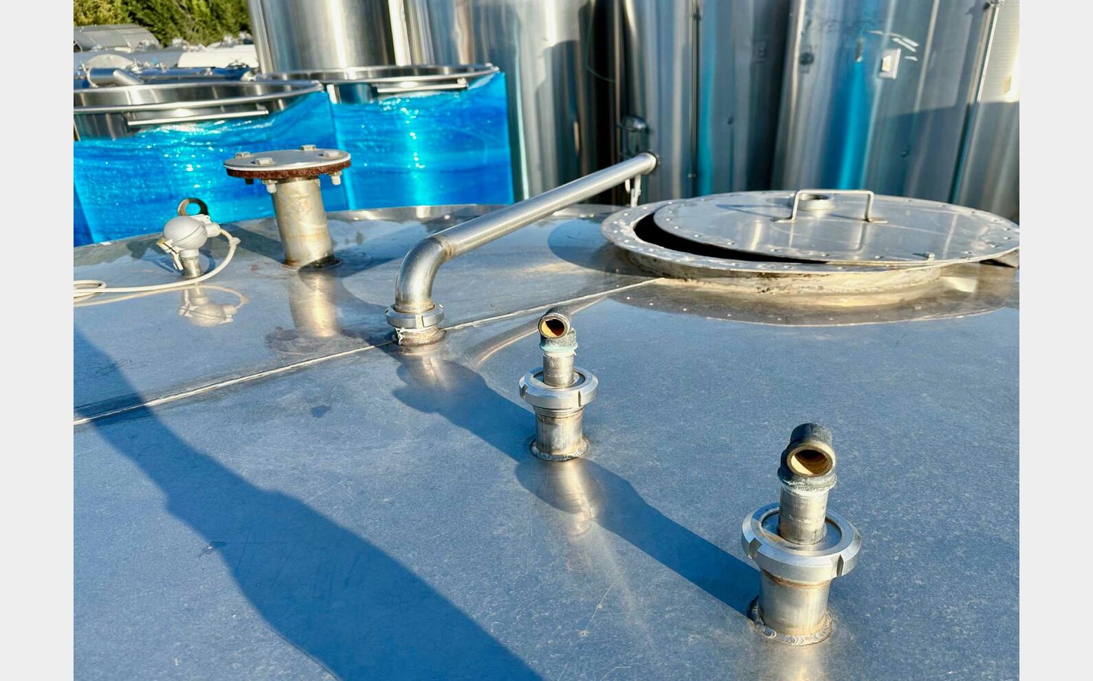 Cuve inox 304 thermor&eacute;gul&eacute;e 86 HL (8 600 litres)