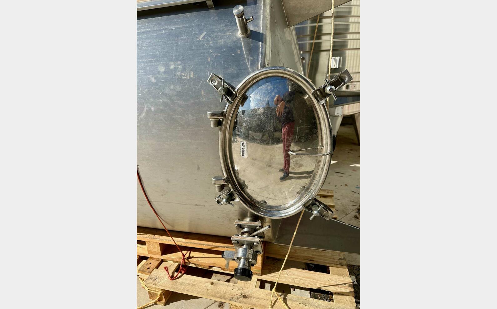 Stainless steel tank 32 HL (3,200 litres) MOREAU TMS